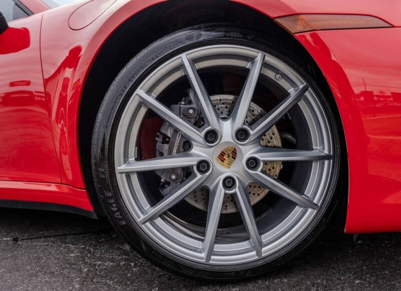 2024 Porsche 911 Carrera