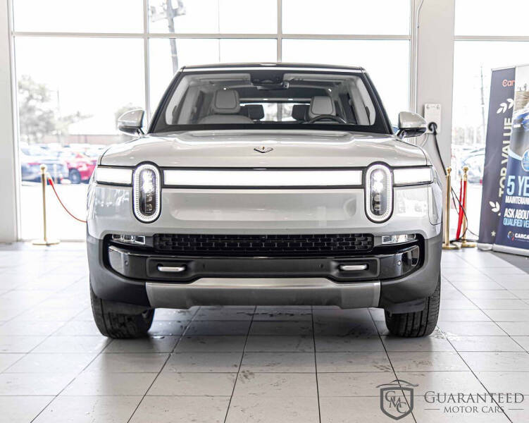 2024 Rivian R1S