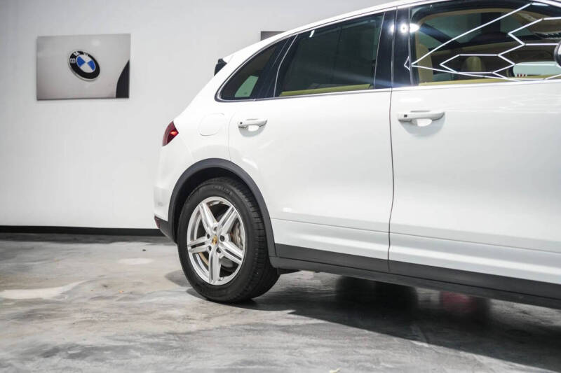 2014 Porsche Cayenne S Hybrid