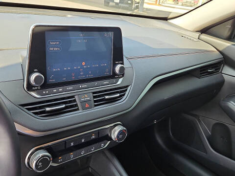 2020 Nissan Altima 2.5 SR
