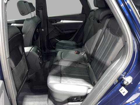 2020 Audi Q5 quattro Titanium Premium 45 TFSI