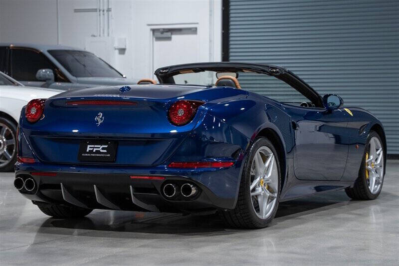 2016 Ferrari California T
