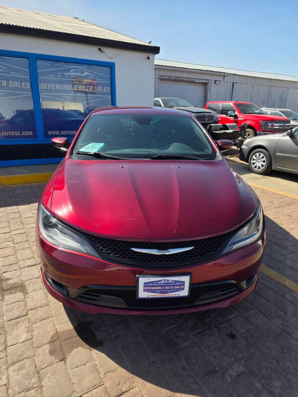 2015 Chrysler 200 S