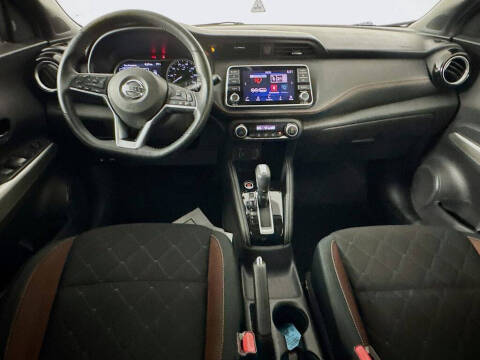 2019 Nissan Kicks SR