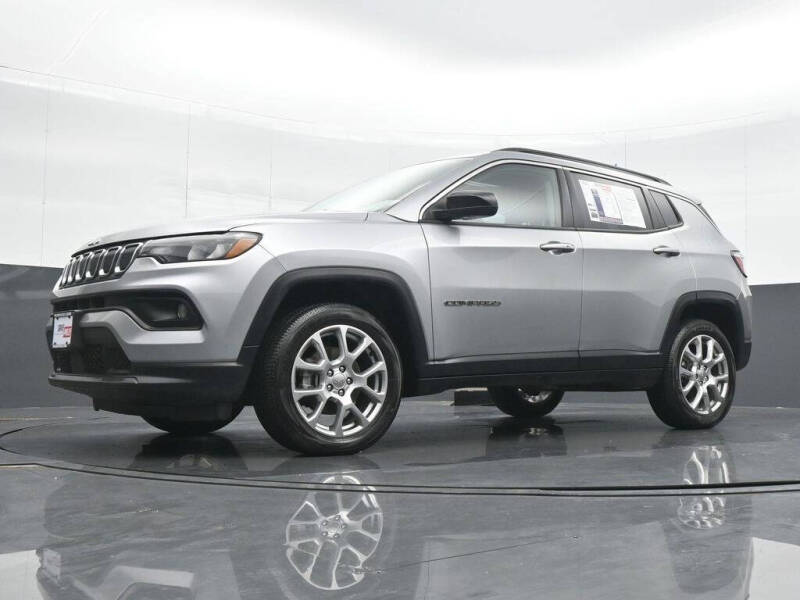2022 Jeep Compass Latitude Lux