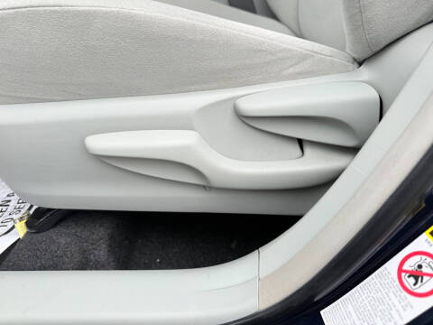 2014 Toyota Prius Five