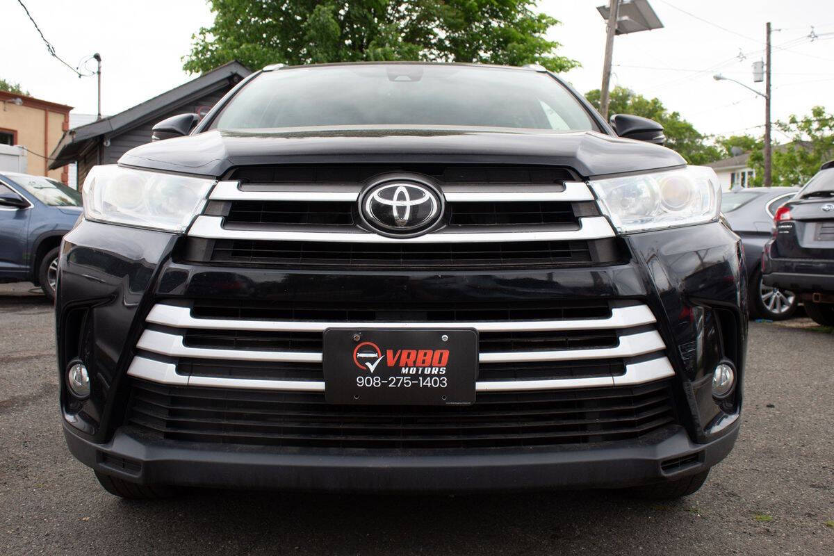 2017 Toyota Highlander for sale at Vrbo Motors in Linden, NJ