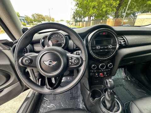 2015 MINI Hardtop 2 Door Cooper