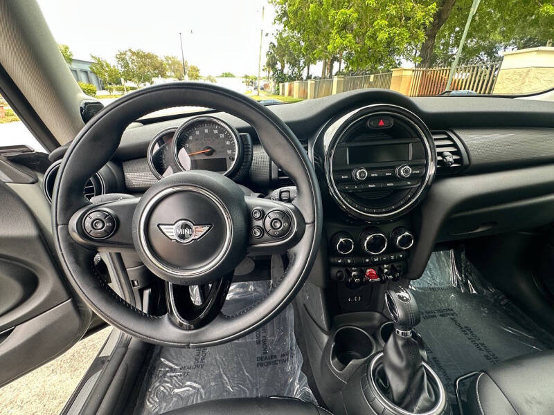 2015 MINI Hardtop 2 Door Cooper