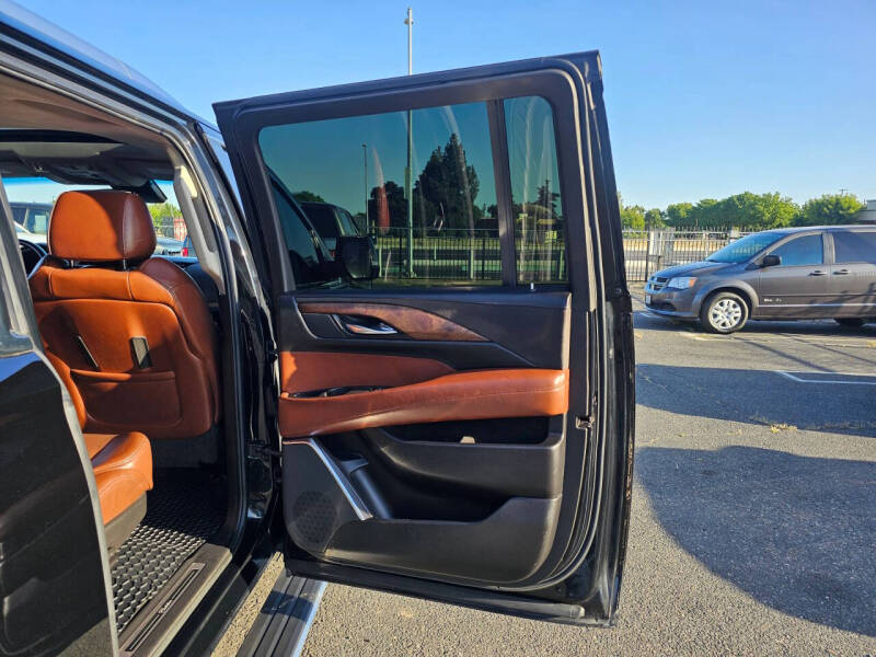 2015 Cadillac Escalade ESV Premium