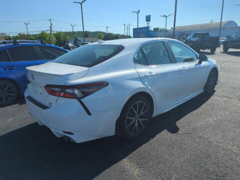 2023 Toyota Camry SE