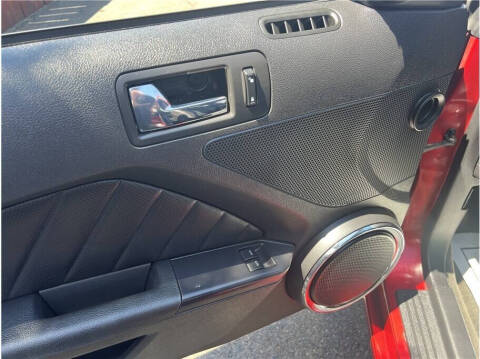 2013 Ford Mustang V6 Premium