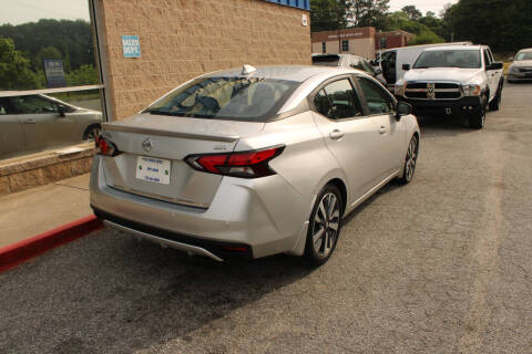 2020 Nissan Versa SR