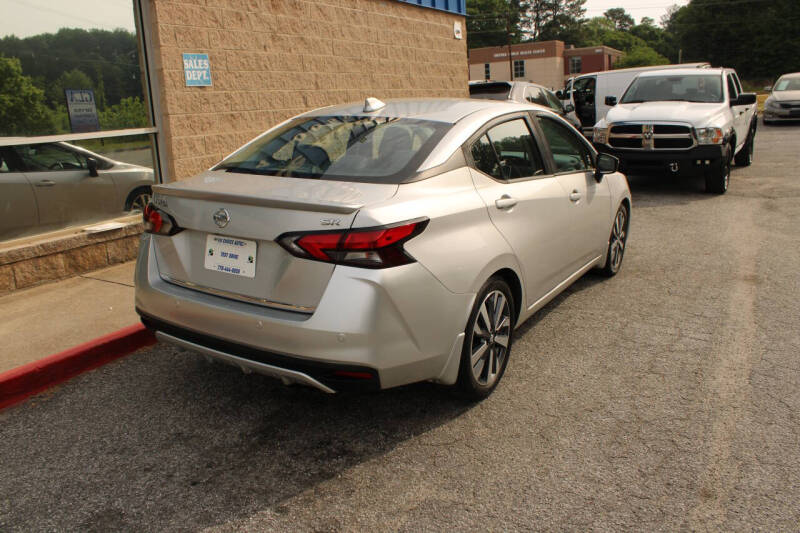 2020 Nissan Versa SR