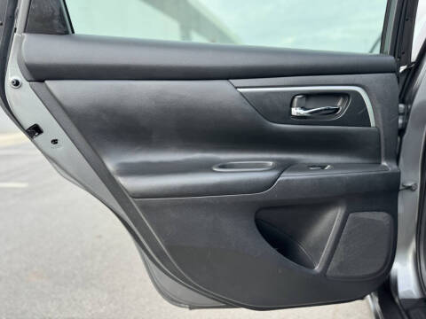 2017 Nissan Altima 2.5 SV