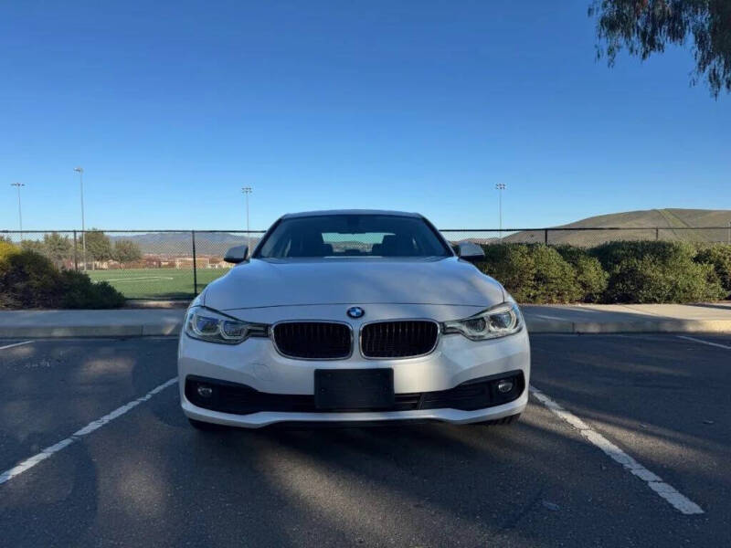 2018 BMW 3 Series 320i