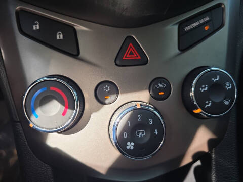 2016 Chevrolet Sonic LT Auto