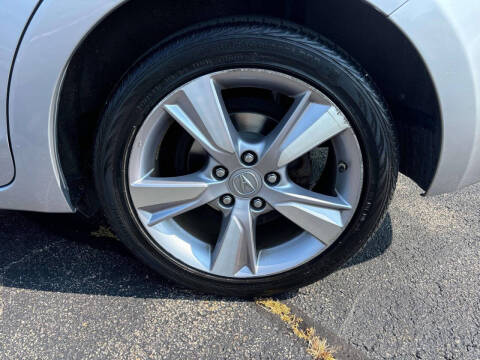 2013 Acura ILX 2.0L w/Tech