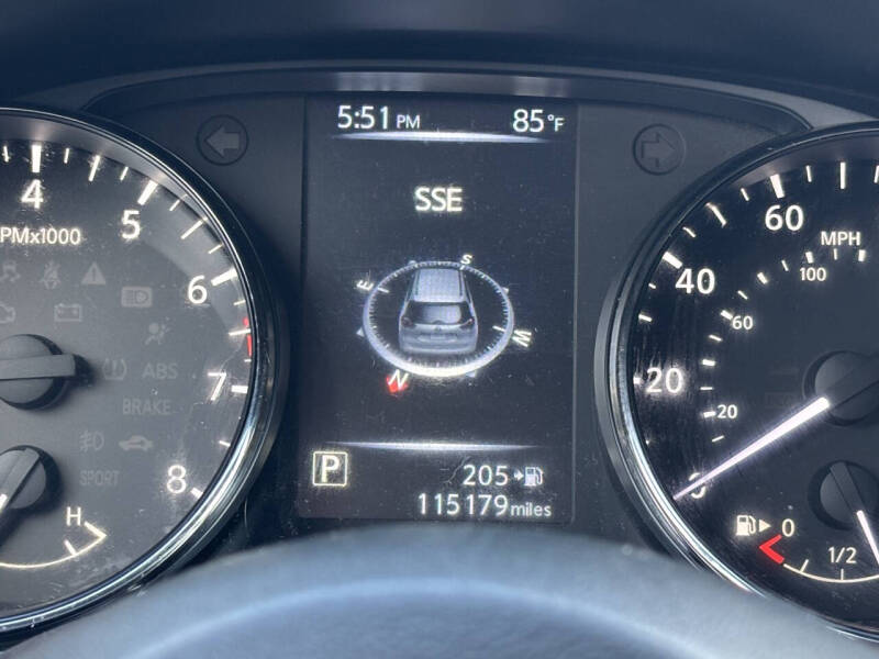 2017 Nissan Rogue SV