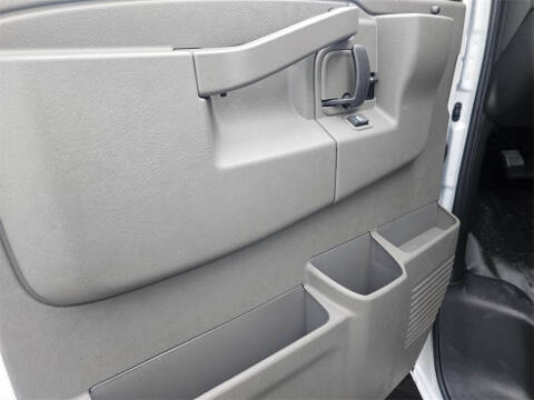 2025 Chevrolet Express 2500