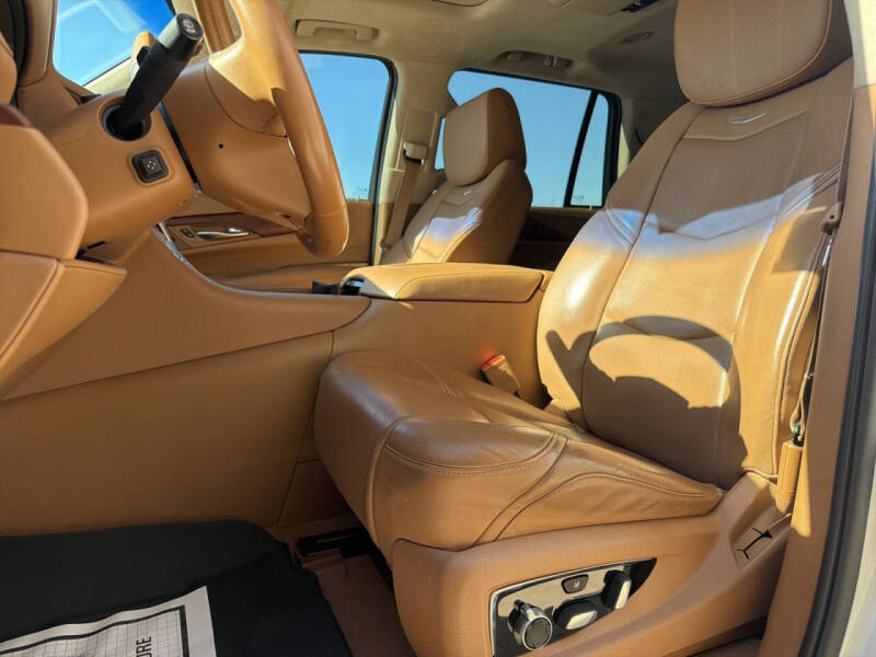 2016 Cadillac Escalade Platinum