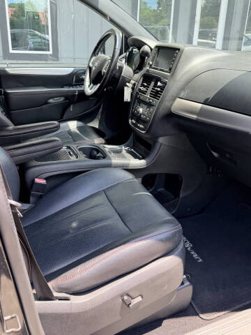 2017 Dodge Grand Caravan GT