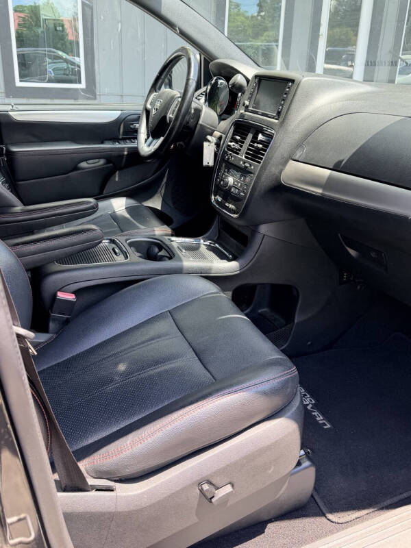 2017 Dodge Grand Caravan GT