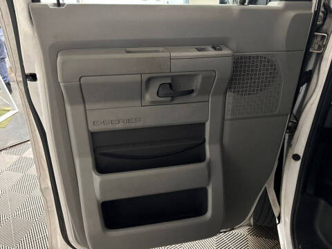 2013 Ford E-Series E-250