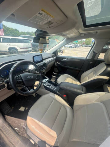 2021 Ford Escape Titanium