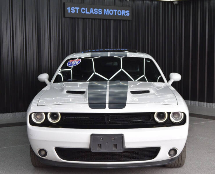 2018 Dodge Challenger SXT Plus