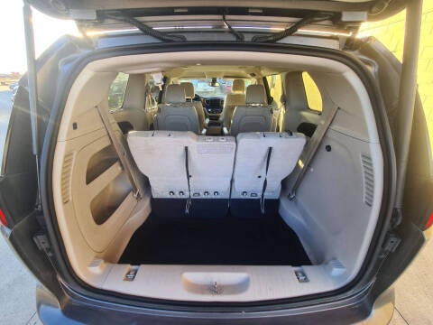 2017 Chrysler Pacifica Touring-L