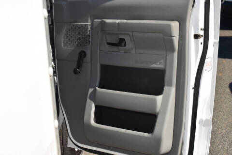 2014 Ford E-Series E-350 SD