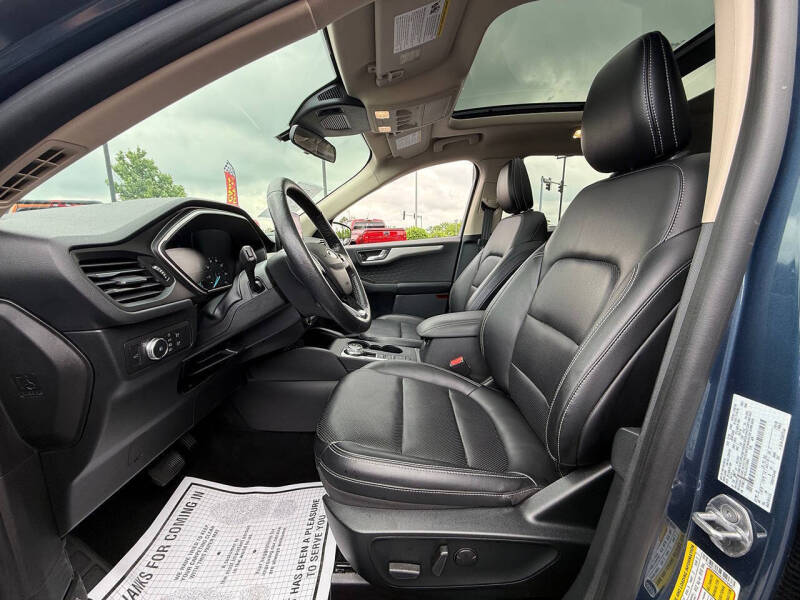 2020 Ford Escape SEL