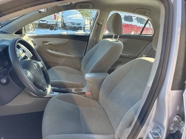 2011 Toyota Corolla LE