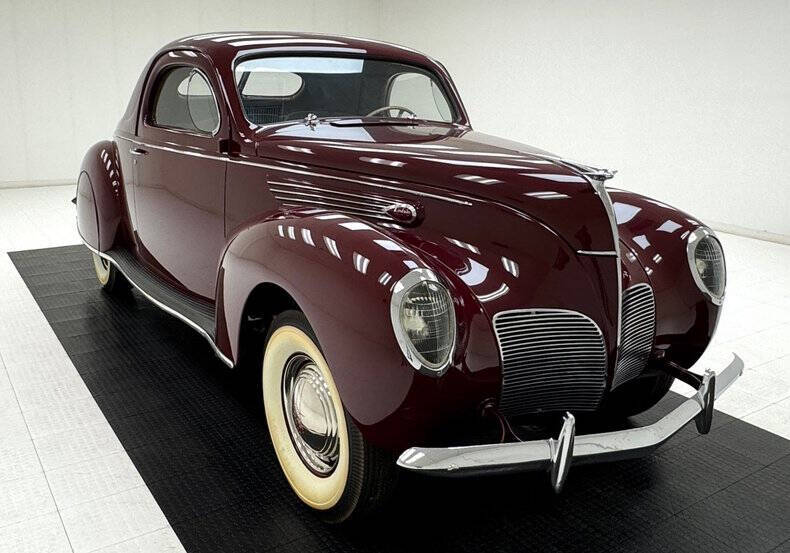 1938 Lincoln Zephyr