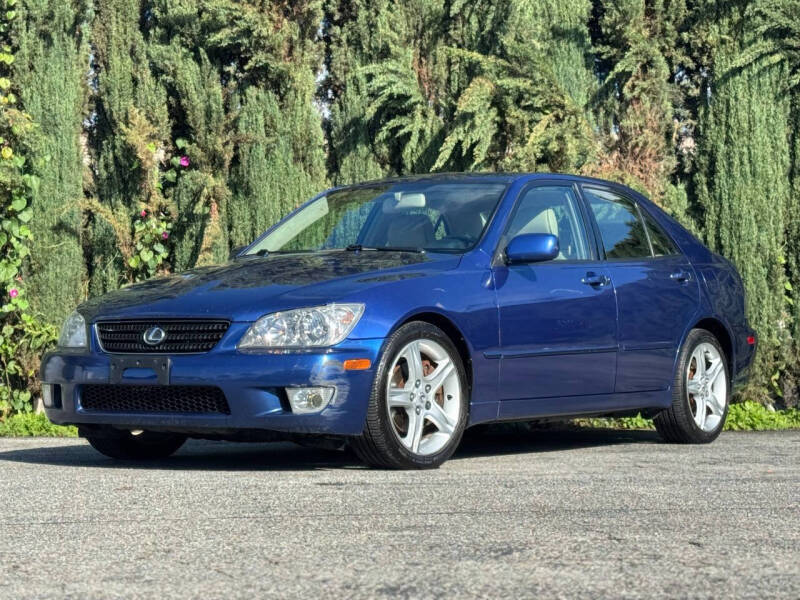 2003 Lexus IS 300's photo