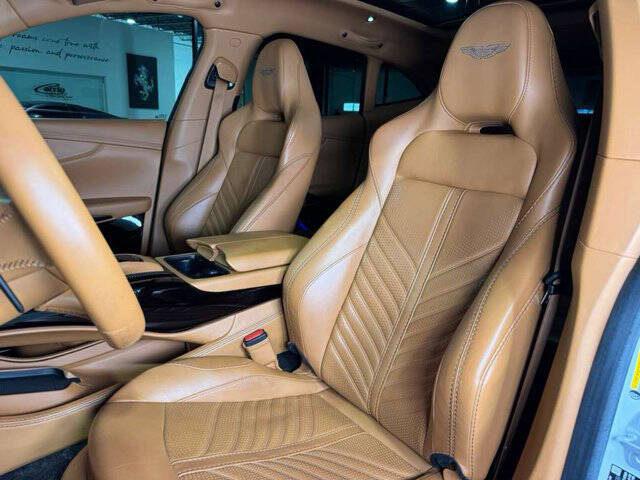 2023 Aston Martin DBX 707