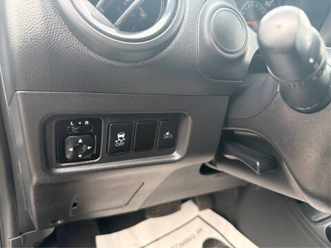 2024 Mitsubishi Mirage LE