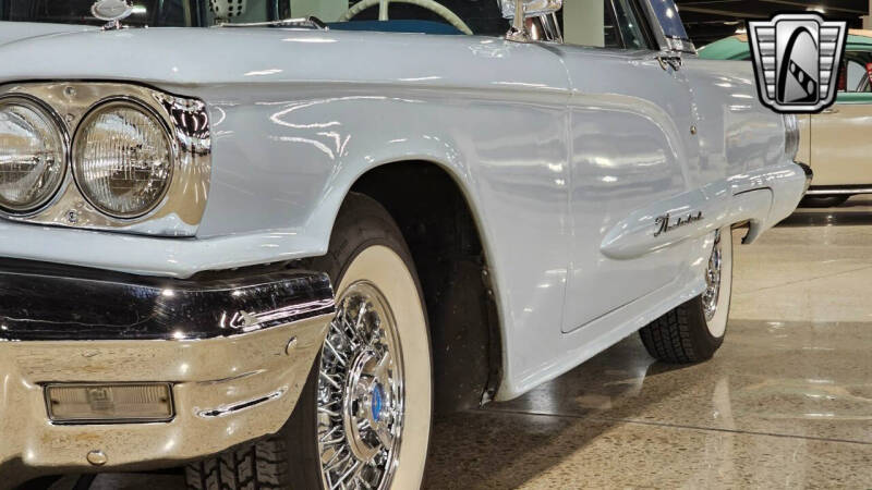 1960 Ford Thunderbird