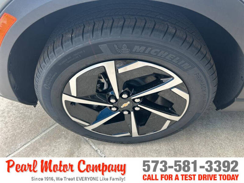 2026 Chevrolet Equinox EV LT 2