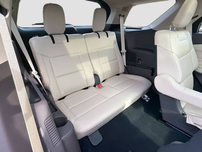 2023 Ford Explorer Platinum