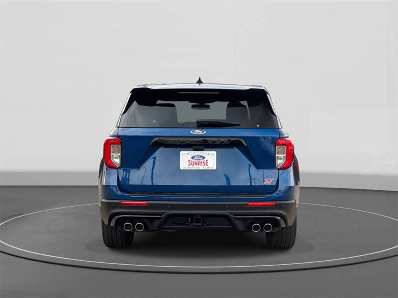 2022 Ford Explorer ST