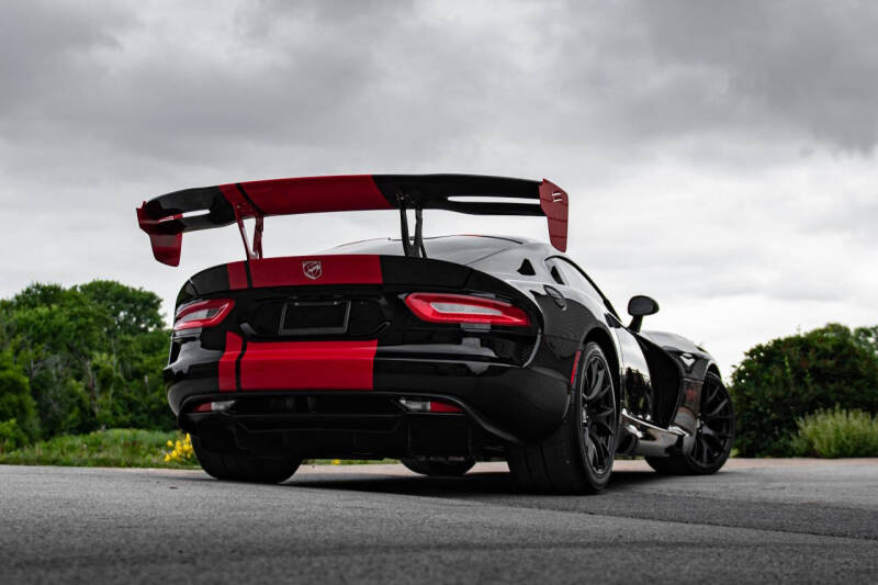 2017 Dodge Viper GTC