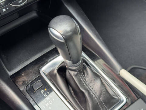 2018 Mazda MAZDA3 Grand Touring