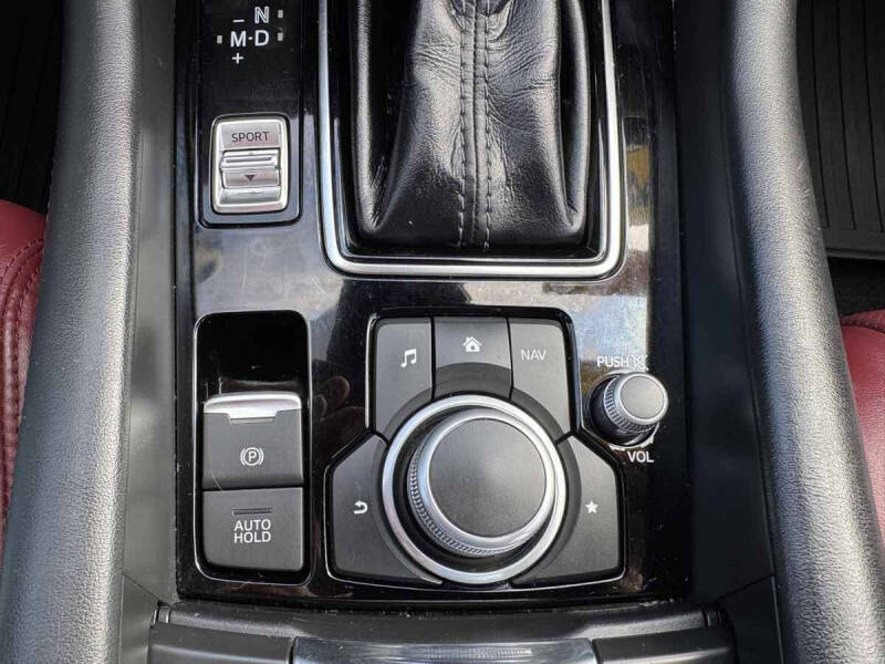 2021 Mazda MAZDA6 Carbon Edition