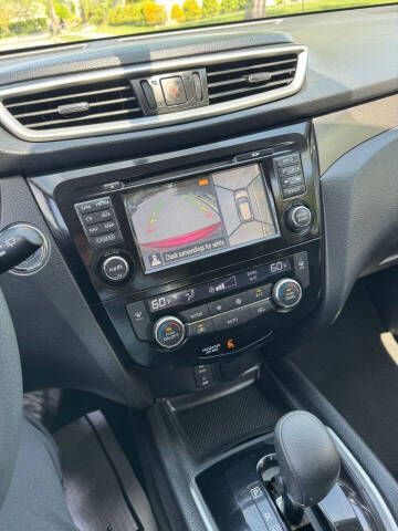 2015 Nissan Rogue SV