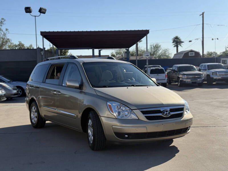 2007 Hyundai Entourage SE