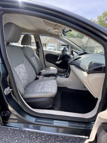2011 Ford Fiesta SE