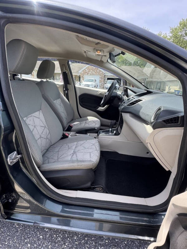 2011 Ford Fiesta SE