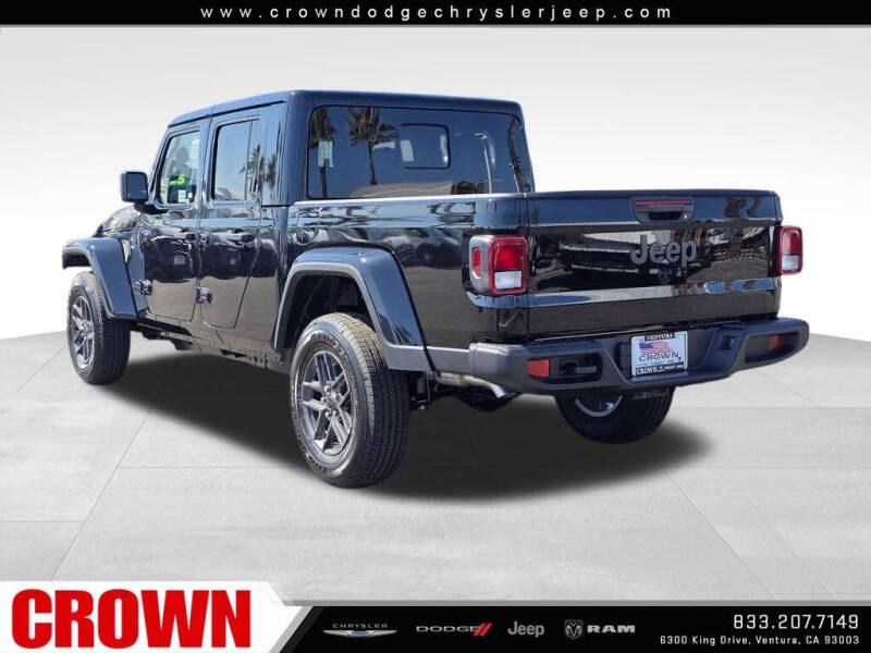 2025 Jeep Gladiator Sport